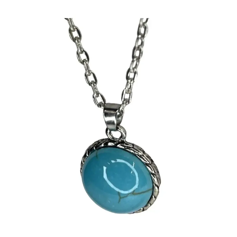 Silver Plated Faux Turquoise Pendant Necklace Stunning Chic Women's Fashion NEW
